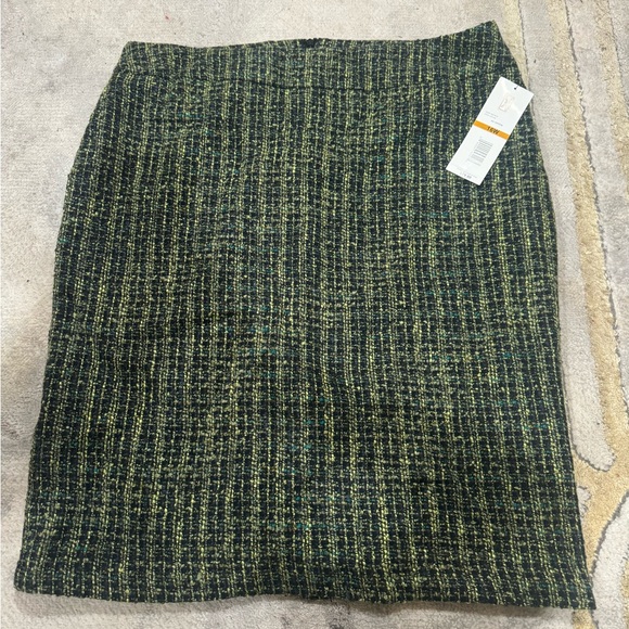 NWT women’s green pencil skirt size 16W - Picture 1 of 5
